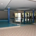 Peninsula Pine Club Boutique & Aparthotel