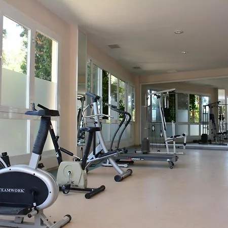 Peninsula Pine Club Boutique & Aparthotel