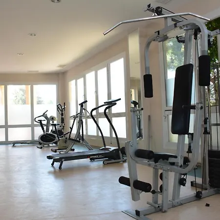 Peninsula Pine Club Boutique & 公寓式酒店 库萨达斯