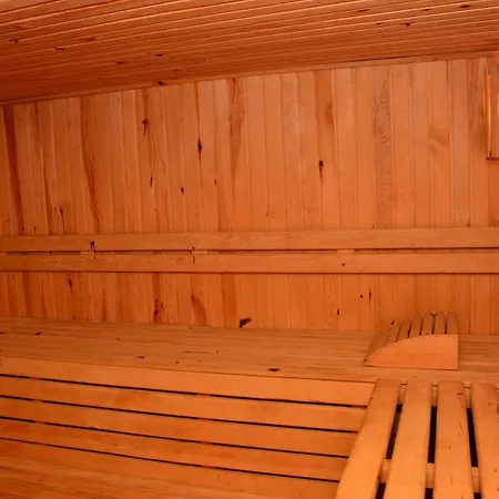 Peninsula Pine Club Boutique & * 库萨达斯